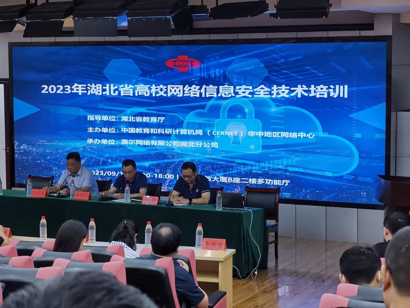 d3fba92d8c11af6619d203a43b0e0282.jpg d3fba92d8c11af6619d203a43b0e0282.jpg