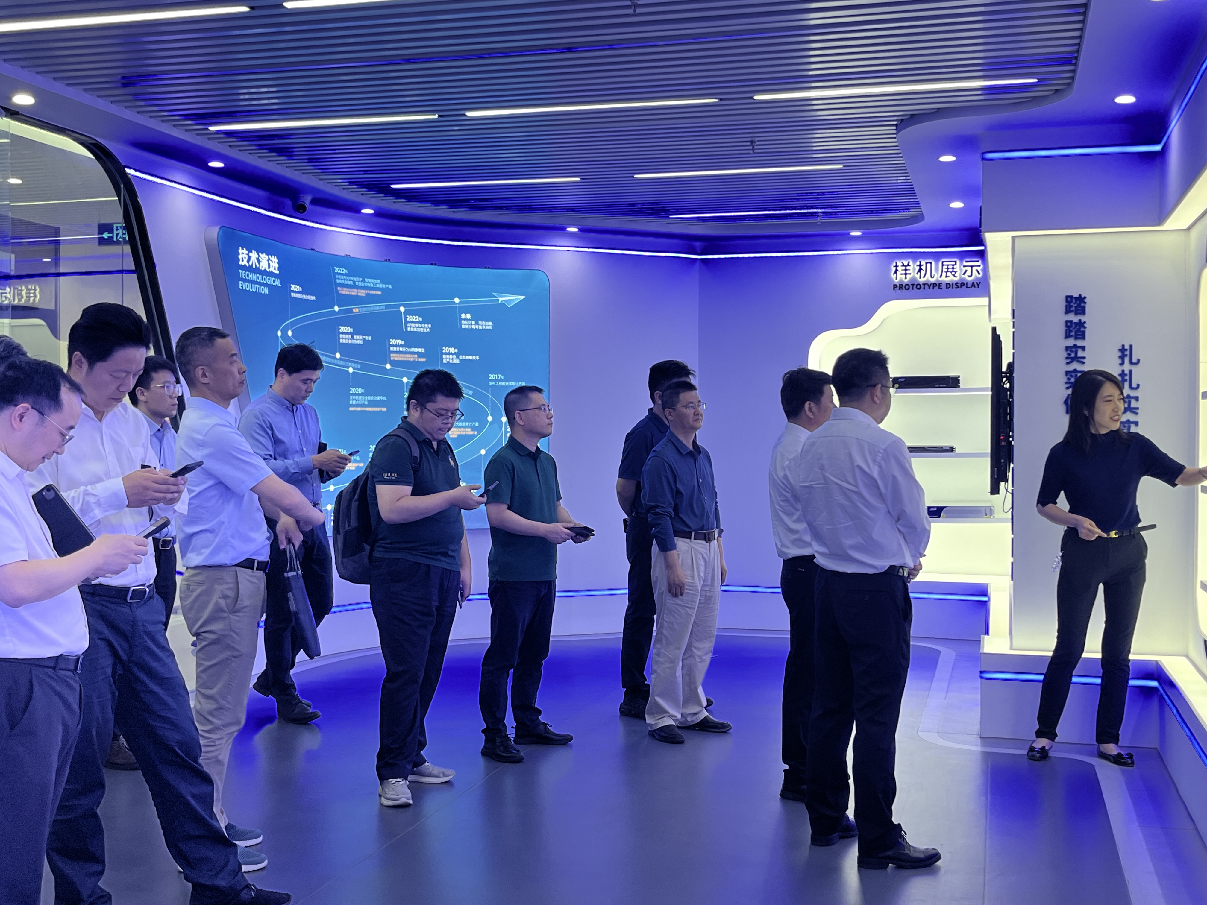 2c7460b529768639f6b0ee509f1c7eb9.jpg 2c7460b529768639f6b0ee509f1c7eb9.jpg